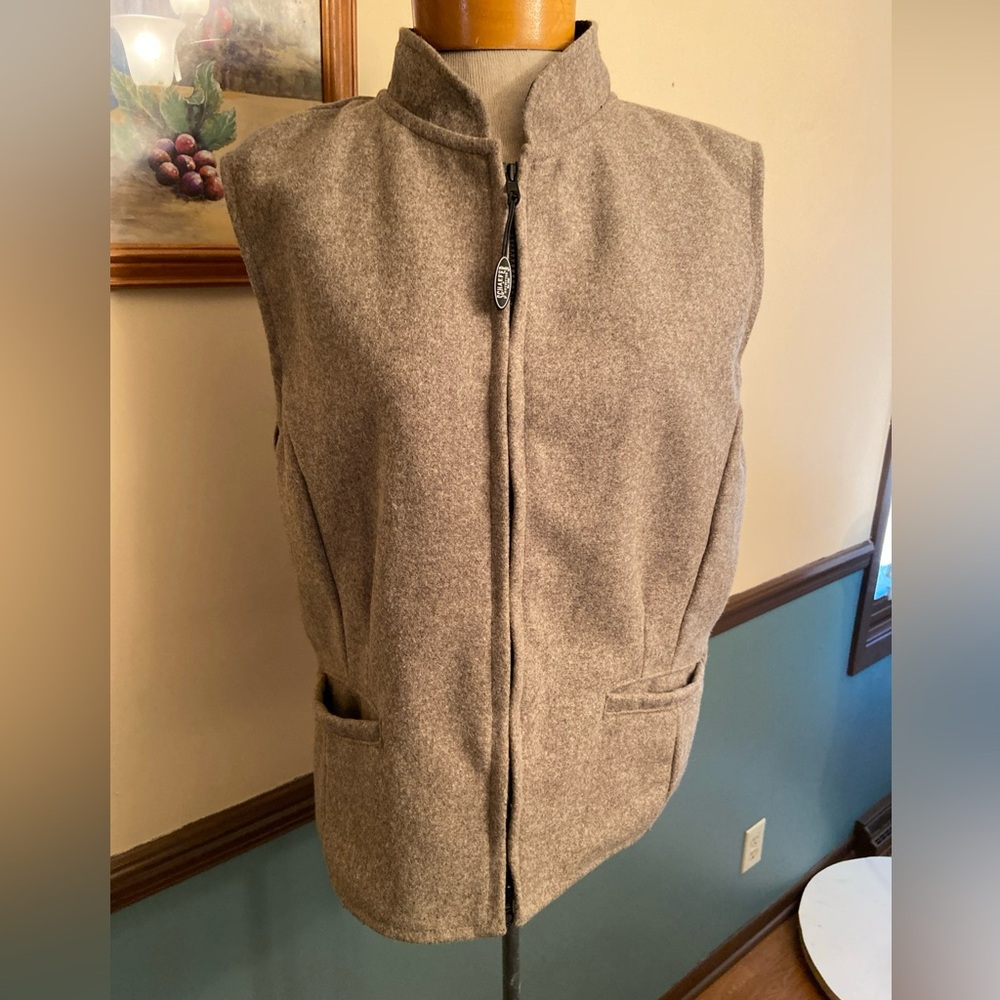 Schaefer Outfitters Beige Wool Blend Vest XL